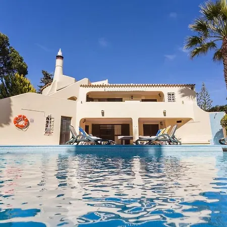 Casa de Férias Amarela