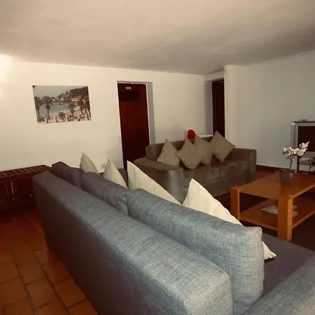 Casa de Férias Amarela