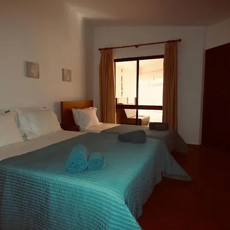 Amarela Casa de Férias