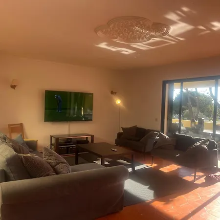 Amarela Casa de Férias *