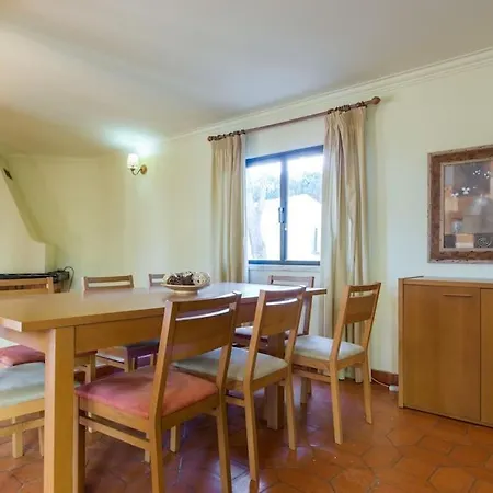 Amarela * ヴィラモウラ