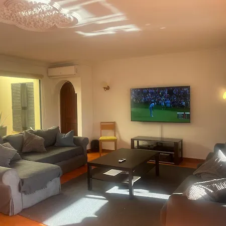 Amarela * ヴィラモウラ