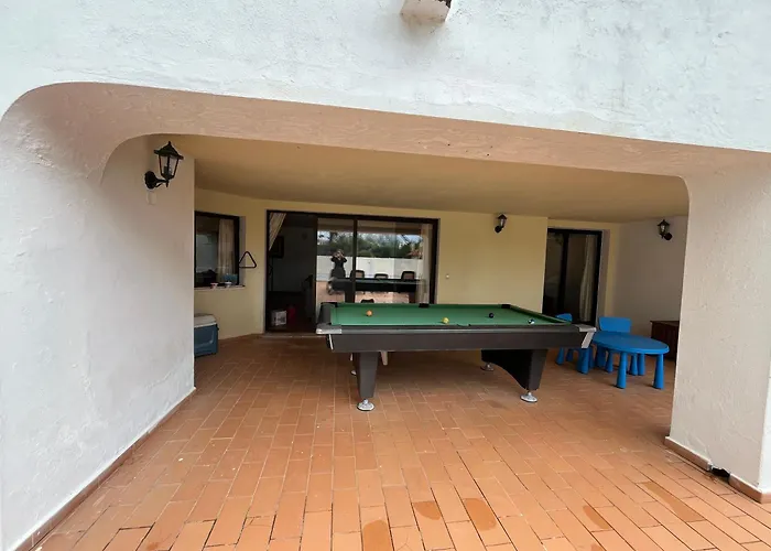 Amarela Βιλαμούρα