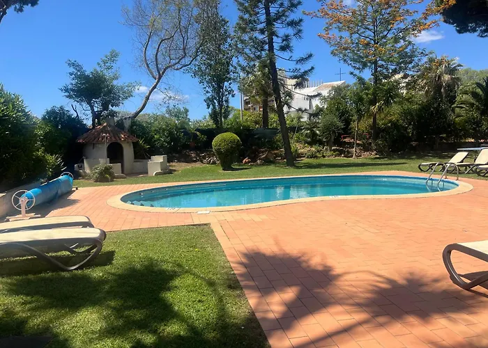 Amarela * Βιλαμούρα